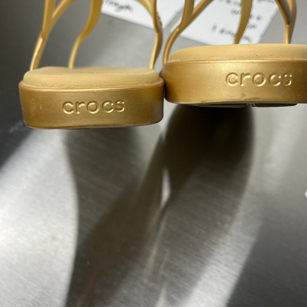 Crocs Sandals Women's Size 10 Miami Thong Metallic Gold Flip Flops - Picture 4 of 4